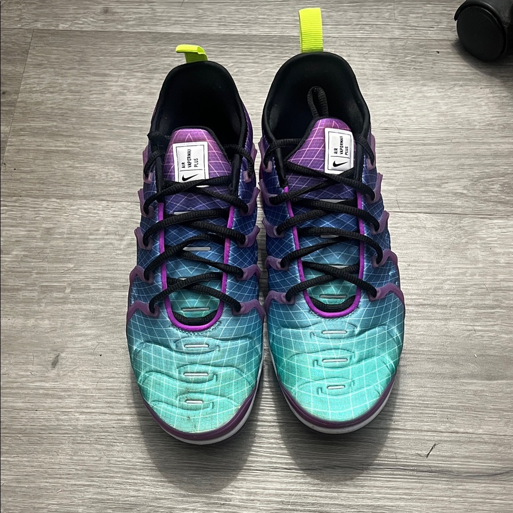 Nike AIR VAPORMAX PLUS Blue and Purple